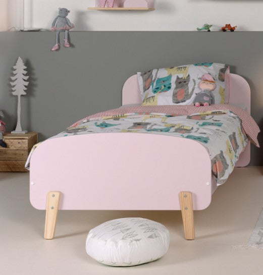 Cette combinaison KIDDY en rose se compose d'un lit (90 x 200) et de sa table de chevet assortie.